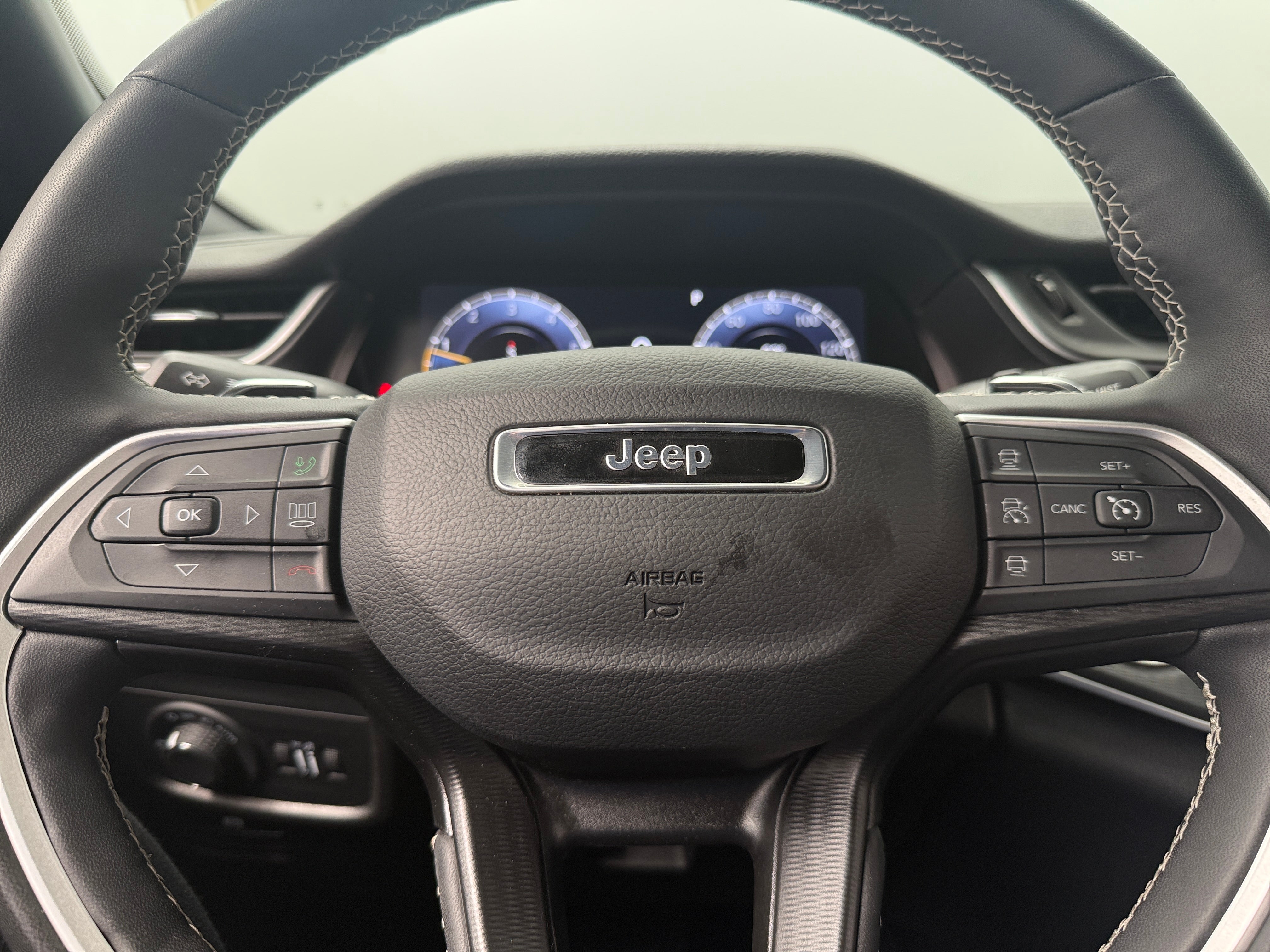 jeep grand cherokee l 2024 1C4RJKAG0R8609096 image jeep grand cherokee l 2024 1C4RJKAG0R8609096 image